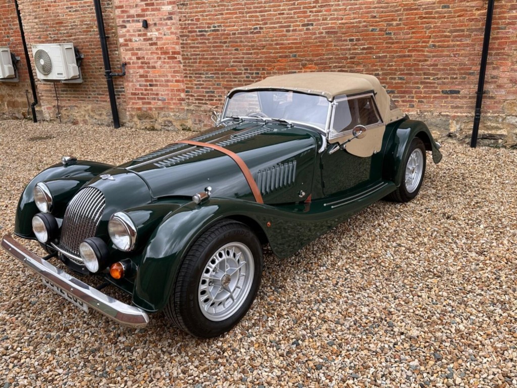 MORGAN PLUS 8