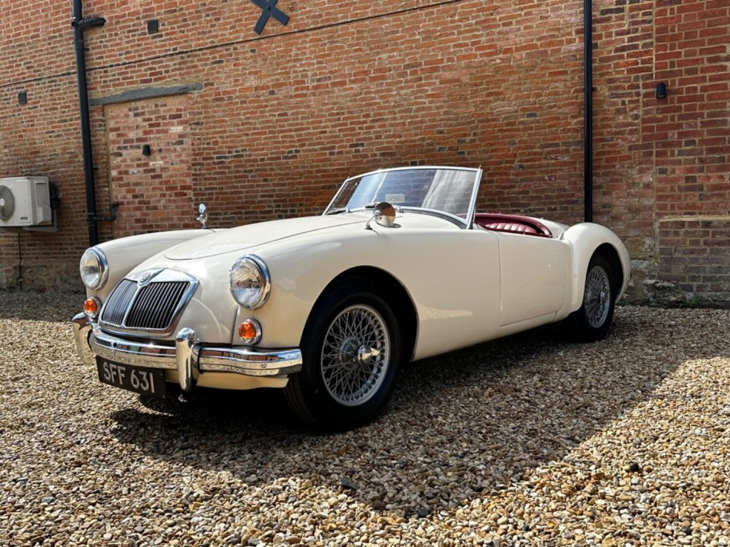 MG MGA