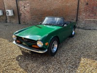TRIUMPH TR6