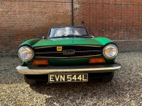 TRIUMPH TR6
