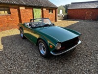 TRIUMPH TR6