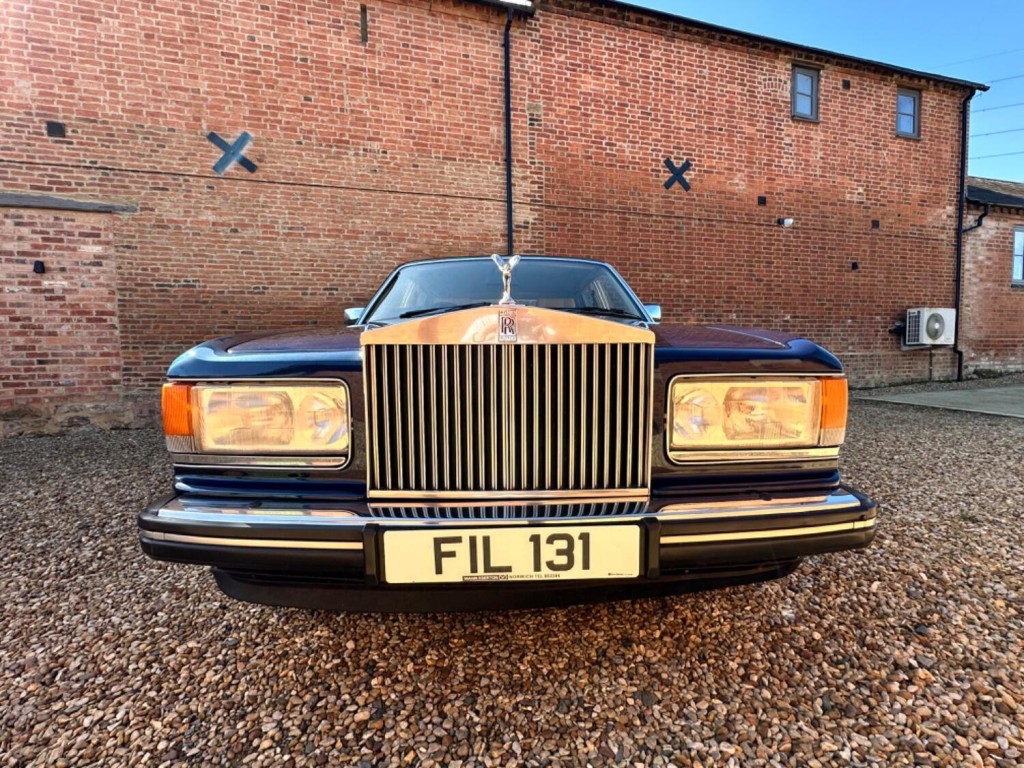 ROLLS-ROYCE SILVER SPIRIT