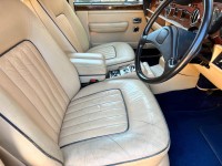 ROLLS-ROYCE SILVER SPIRIT