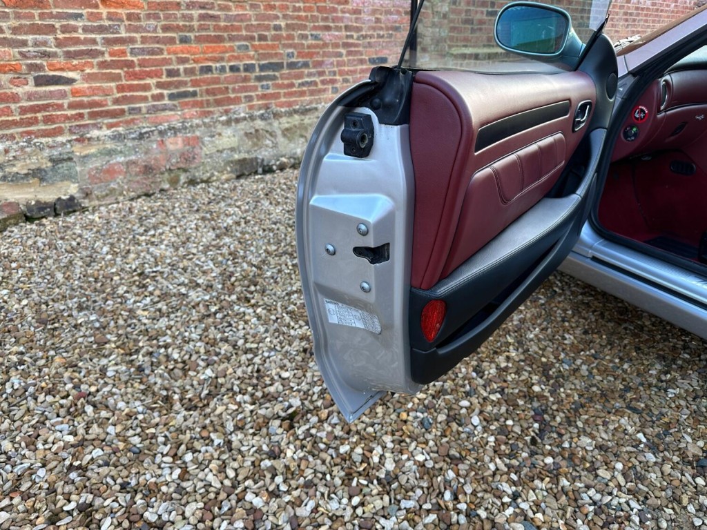 MASERATI GRANTURISMO