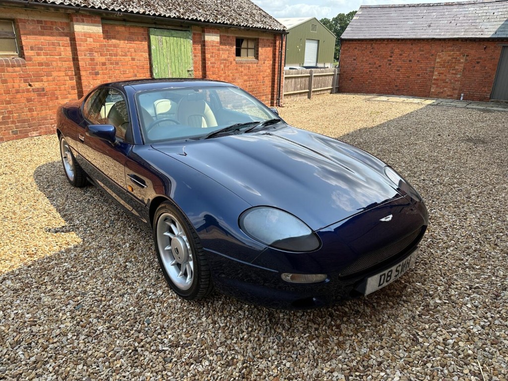 ASTON MARTIN DB7