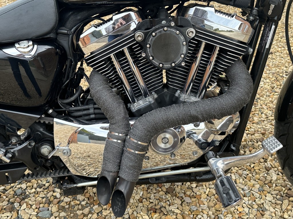 HARLEY-DAVIDSON Sportster