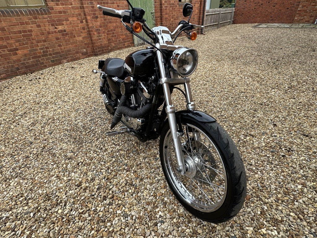 HARLEY-DAVIDSON Sportster