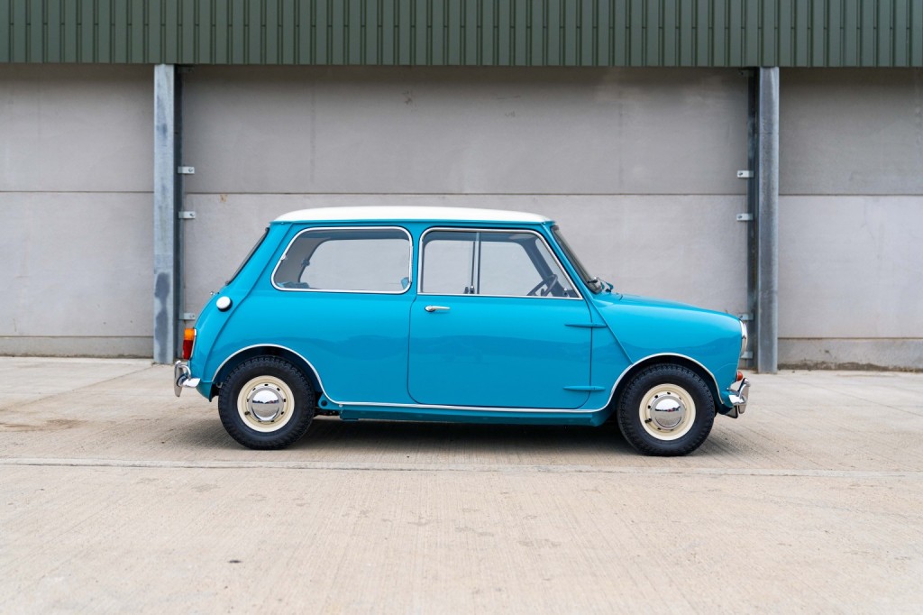 AUSTIN MINI
