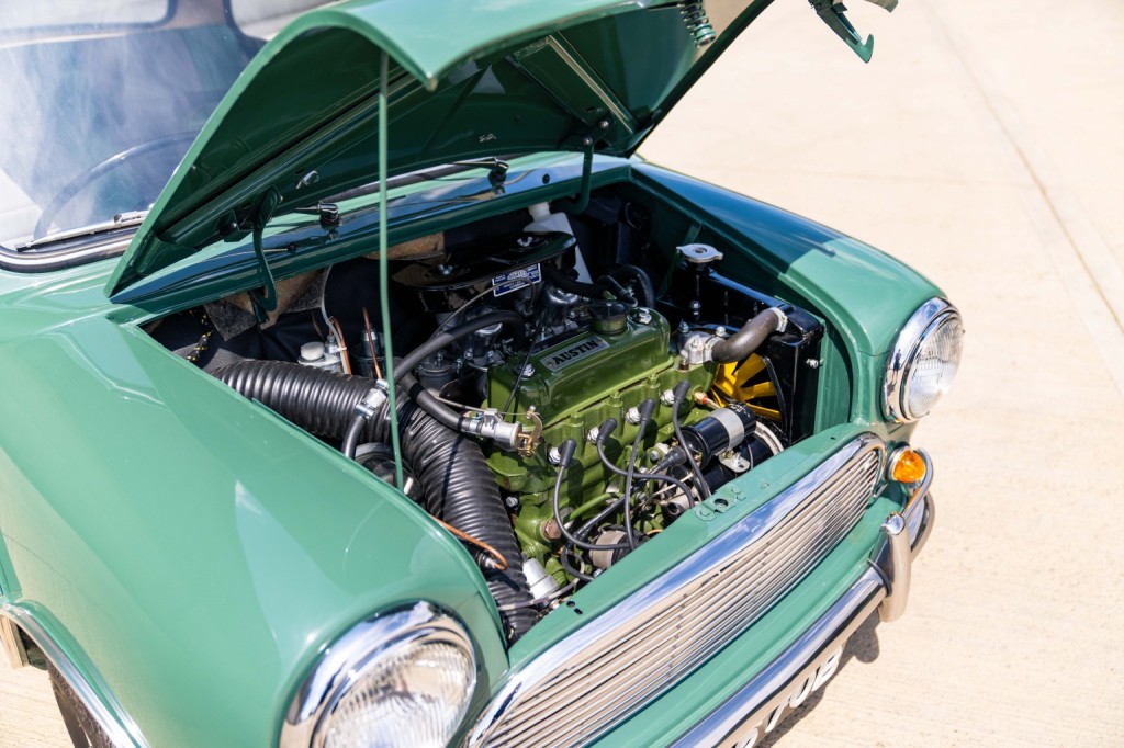 AUSTIN MINI