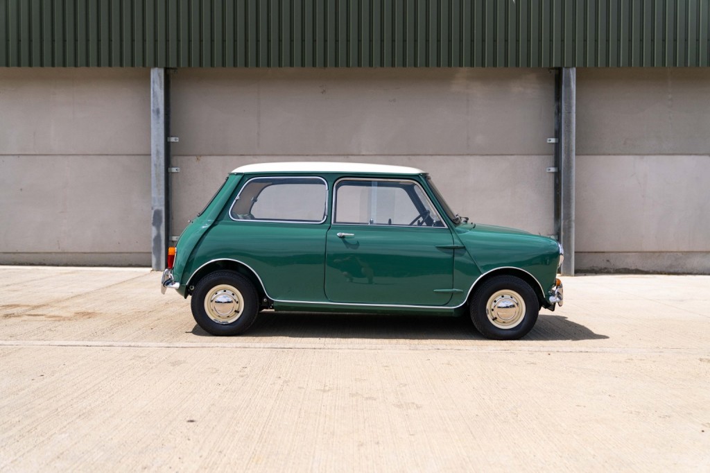 AUSTIN MINI