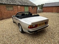 PORSCHE 944