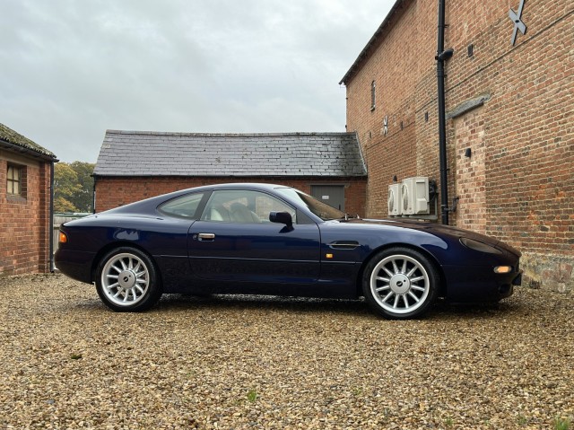 ASTON MARTIN DB7