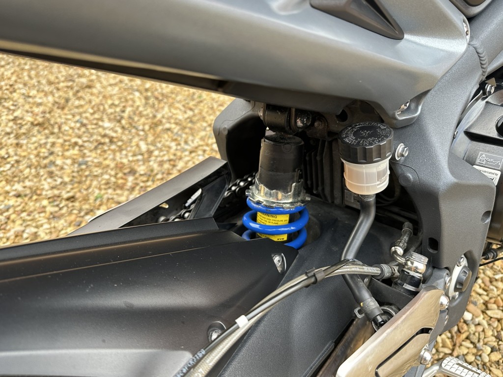 TRIUMPH STREET TRIPLE 675