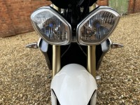 TRIUMPH STREET TRIPLE 675