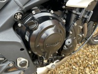 TRIUMPH STREET TRIPLE 675