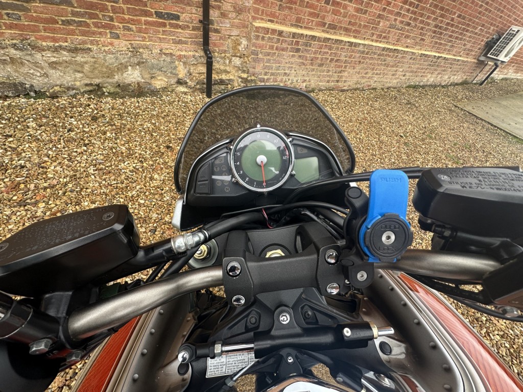 SUZUKI GSX1300 B-King