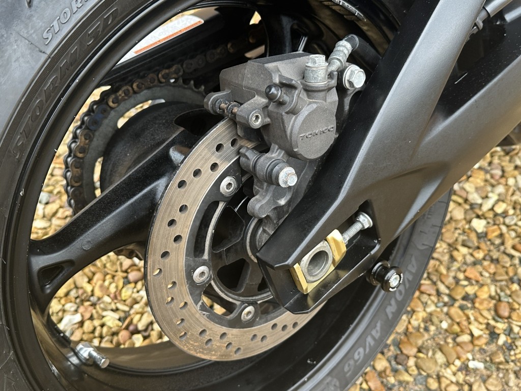 SUZUKI GSX1300 B-King