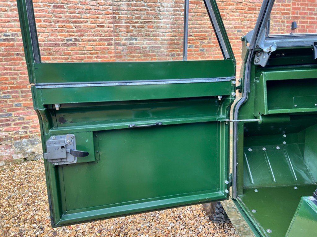 LAND ROVER SERIES II