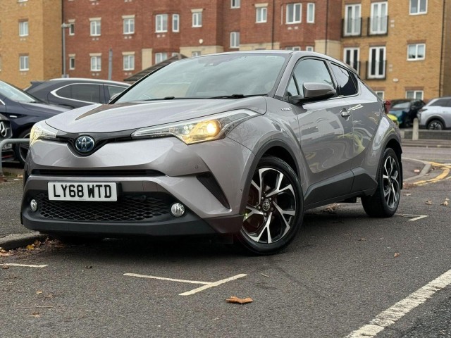 TOYOTA C-HR