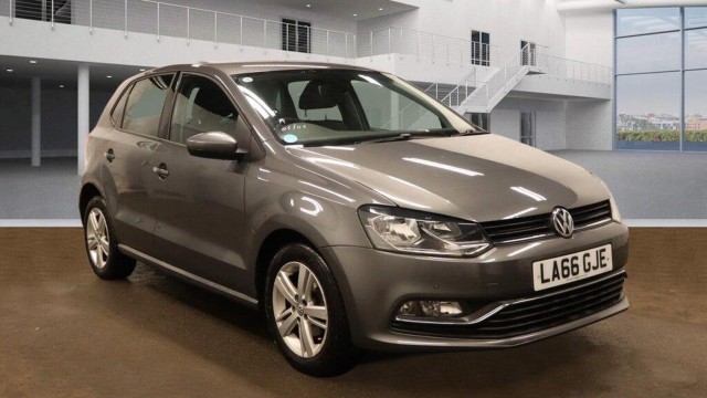 VOLKSWAGEN POLO