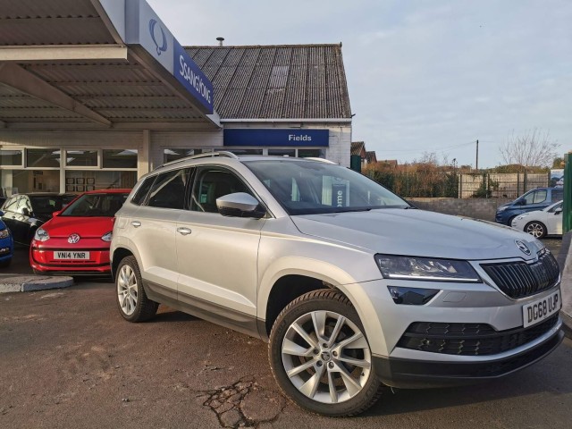 SKODA KAROQ