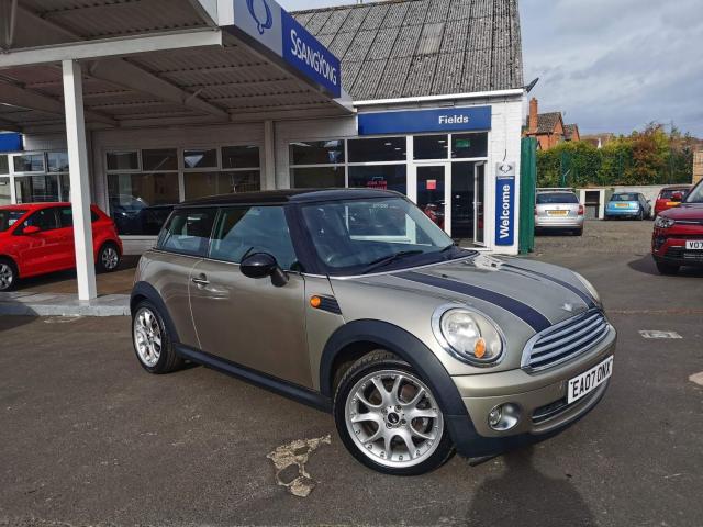 MINI HATCH