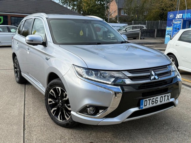 MITSUBISHI OUTLANDER