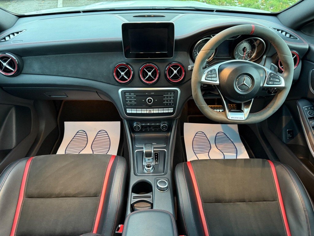 MERCEDES-BENZ CLA