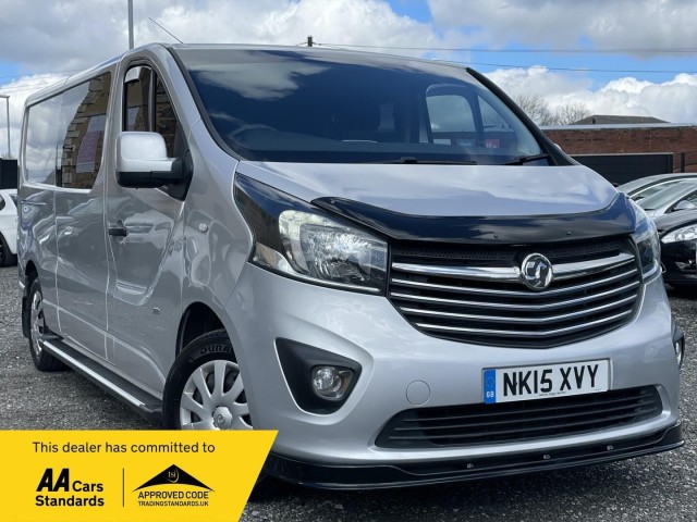VAUXHALL VIVARO