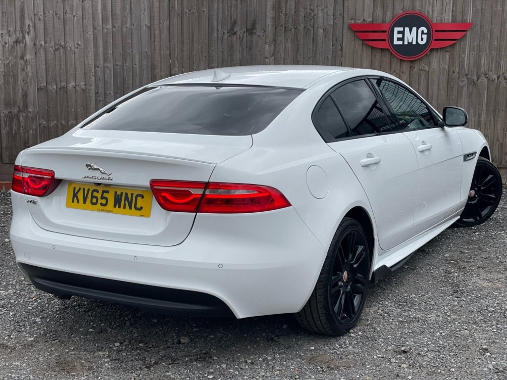 JAGUAR XE