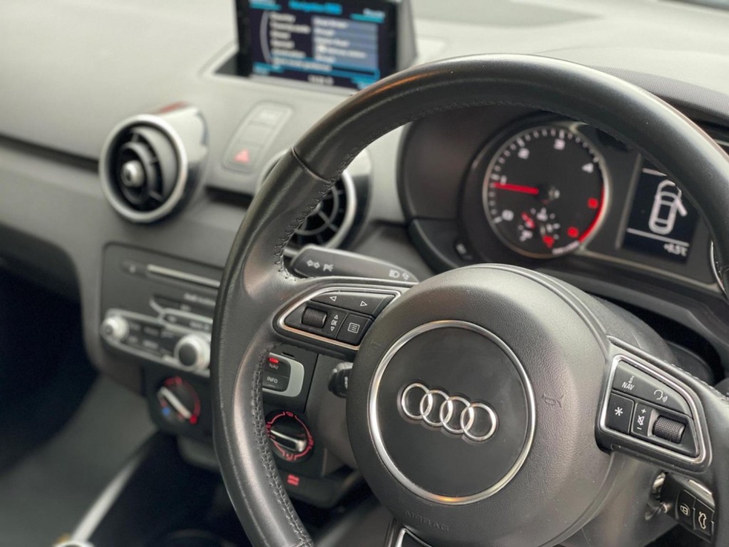 AUDI A1