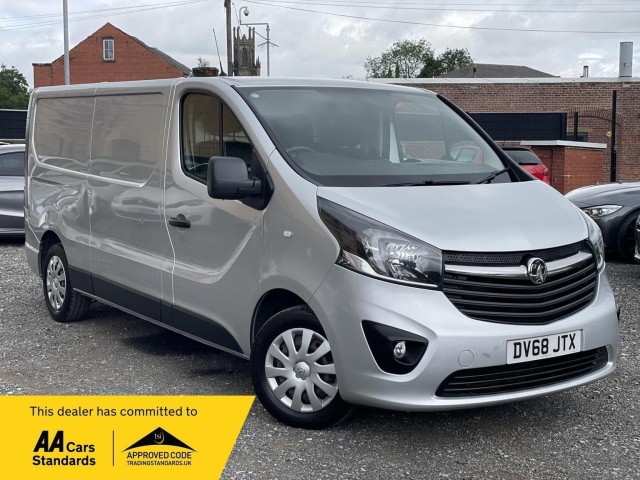 VAUXHALL VIVARO