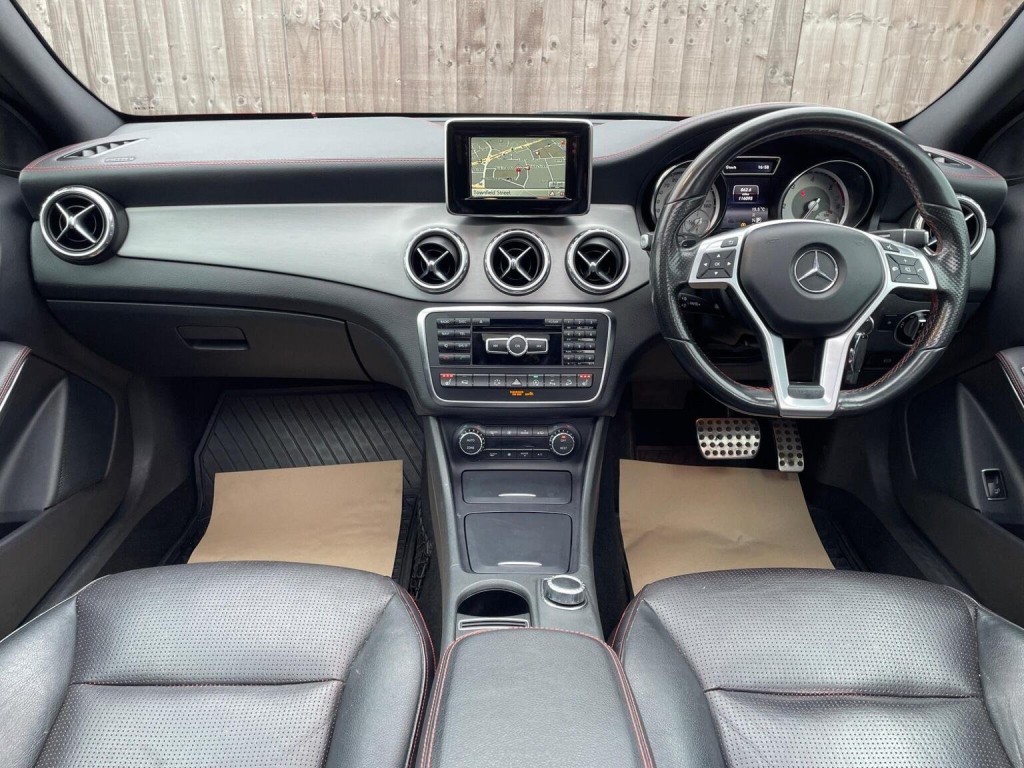 MERCEDES-BENZ GLA CLASS