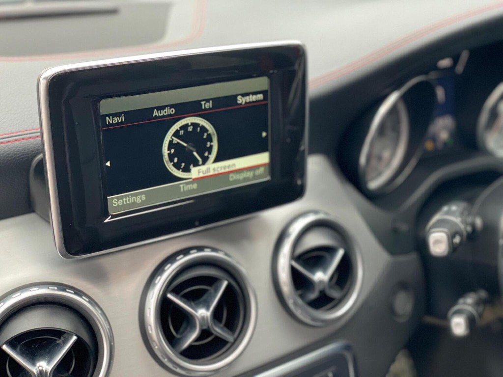 MERCEDES-BENZ GLA CLASS