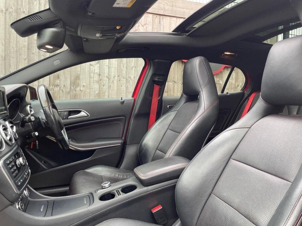 MERCEDES-BENZ GLA CLASS