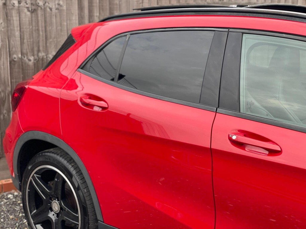 MERCEDES-BENZ GLA CLASS