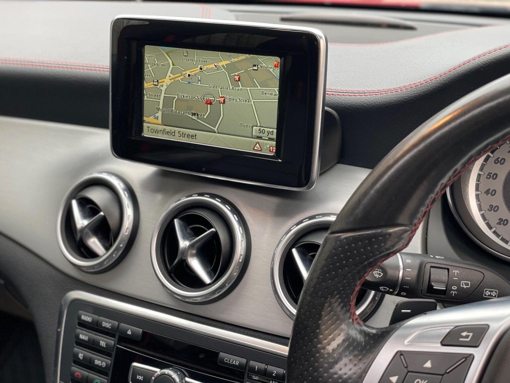 MERCEDES-BENZ GLA CLASS