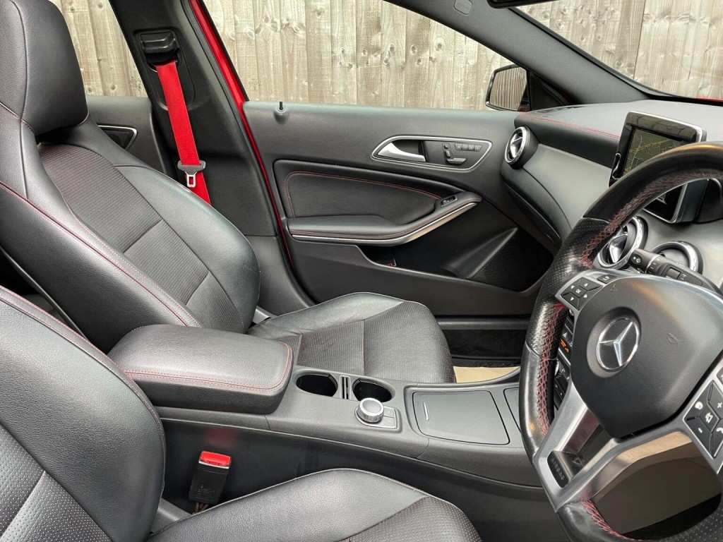 MERCEDES-BENZ GLA CLASS