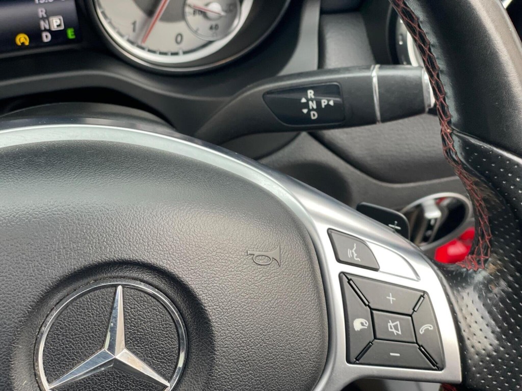 MERCEDES-BENZ GLA CLASS