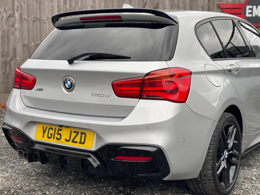 BMW 1 SERIES