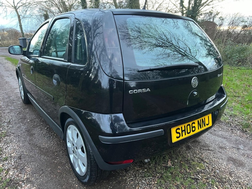 VAUXHALL CORSA