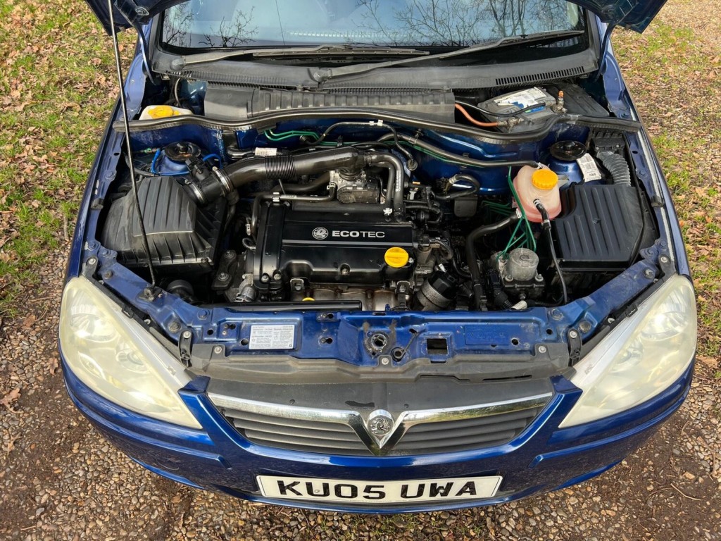 VAUXHALL CORSA