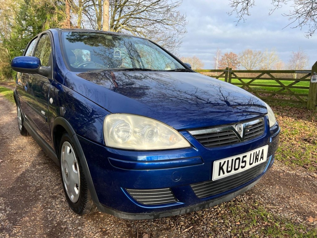 View VAUXHALL CORSA 1.2i 16v Design 5dr (a/c)