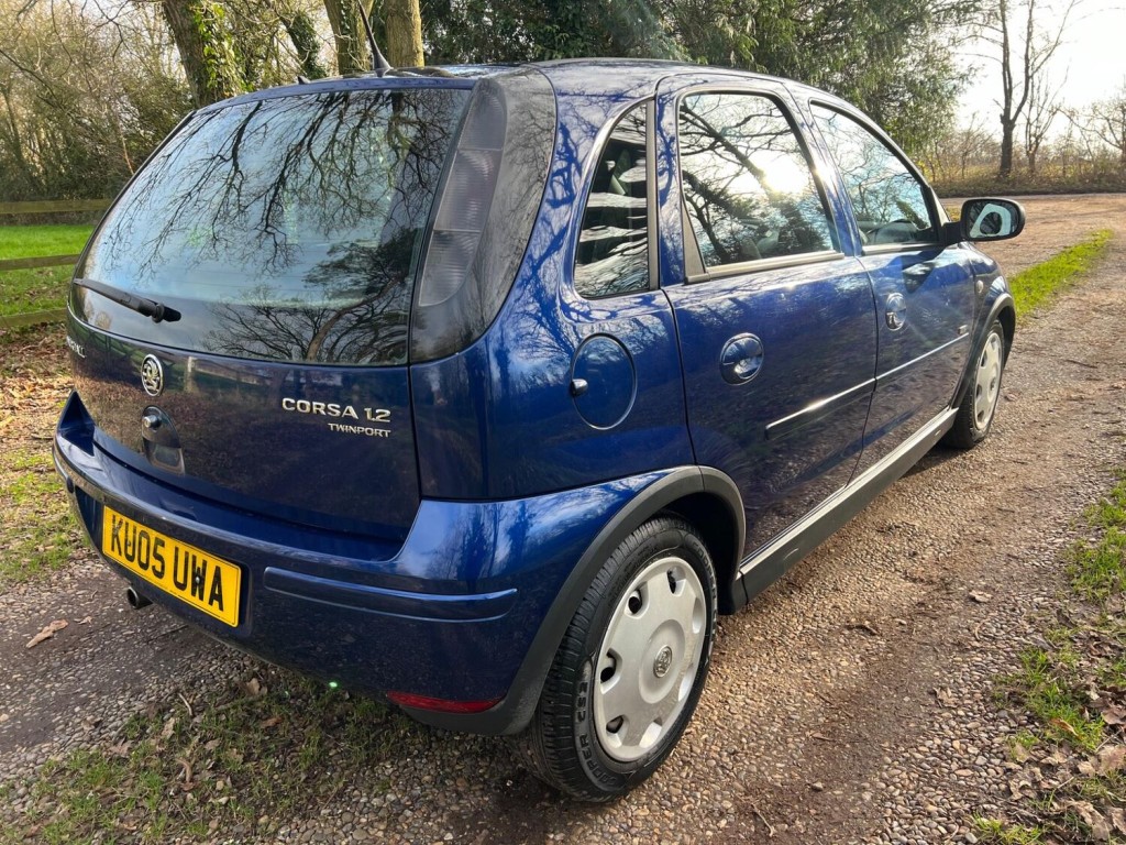 VAUXHALL CORSA