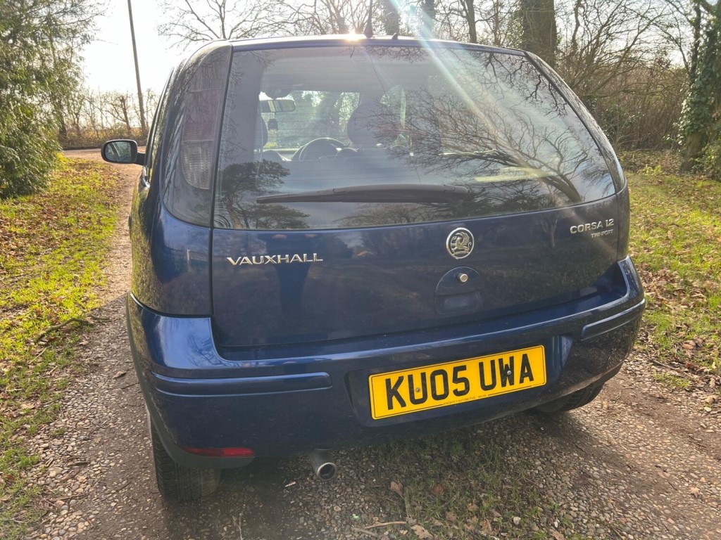 VAUXHALL CORSA