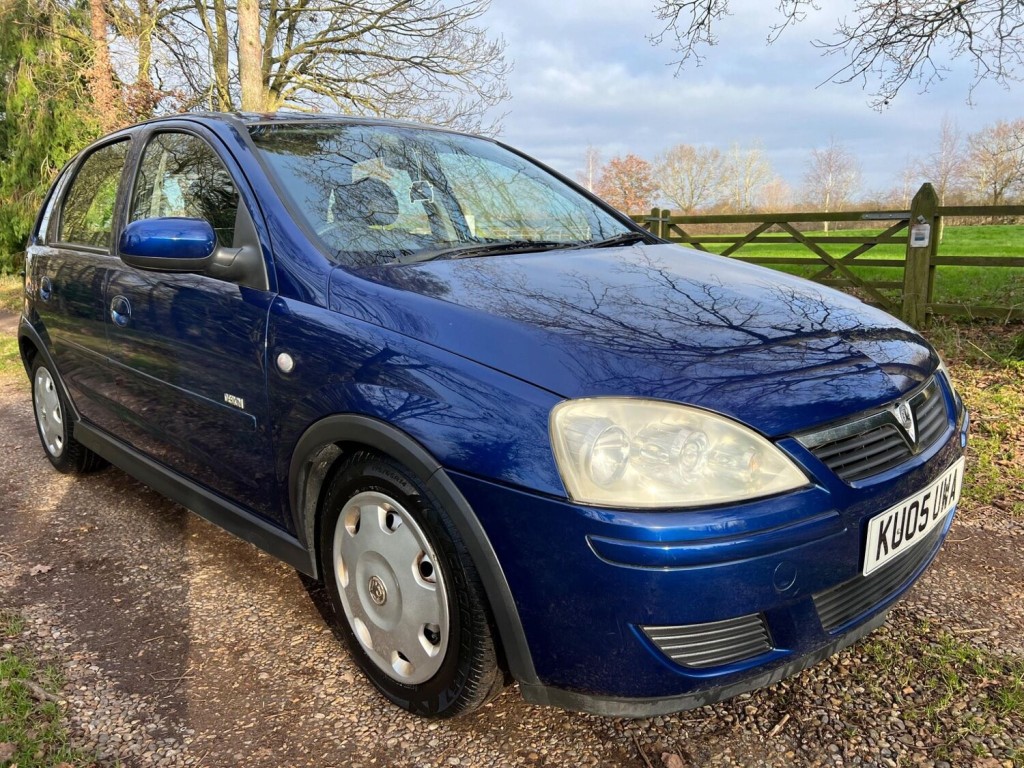 View VAUXHALL CORSA 1.2i 16v Design 5dr (a/c)