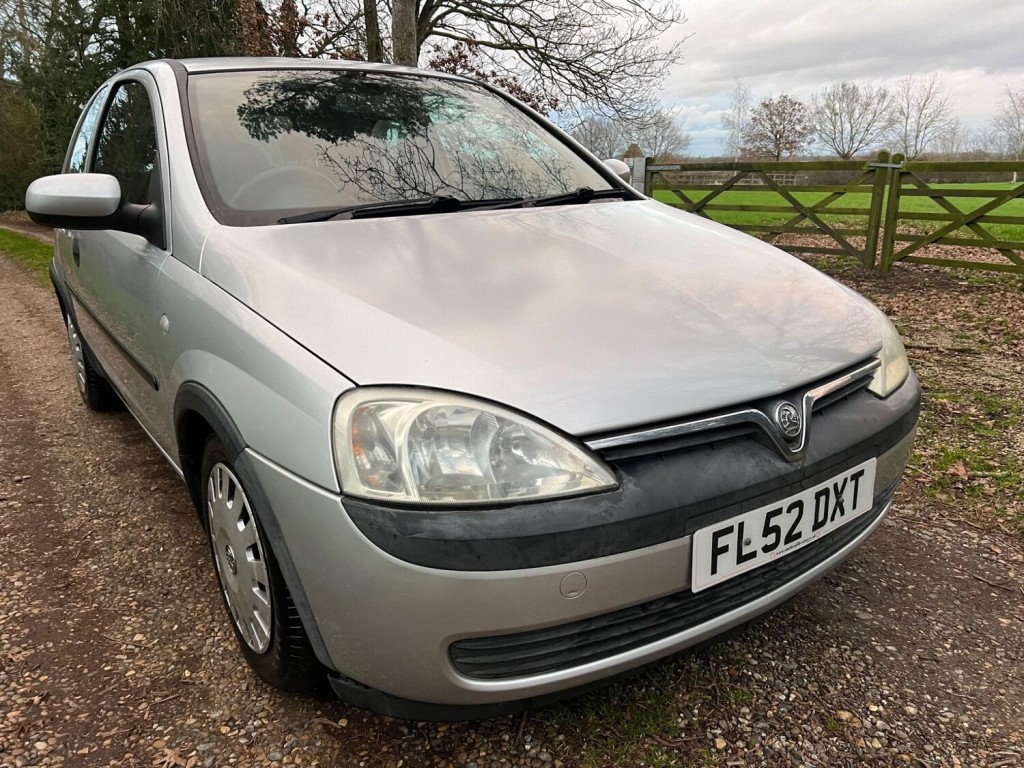 View VAUXHALL CORSA 1.0i 12v Club 3dr