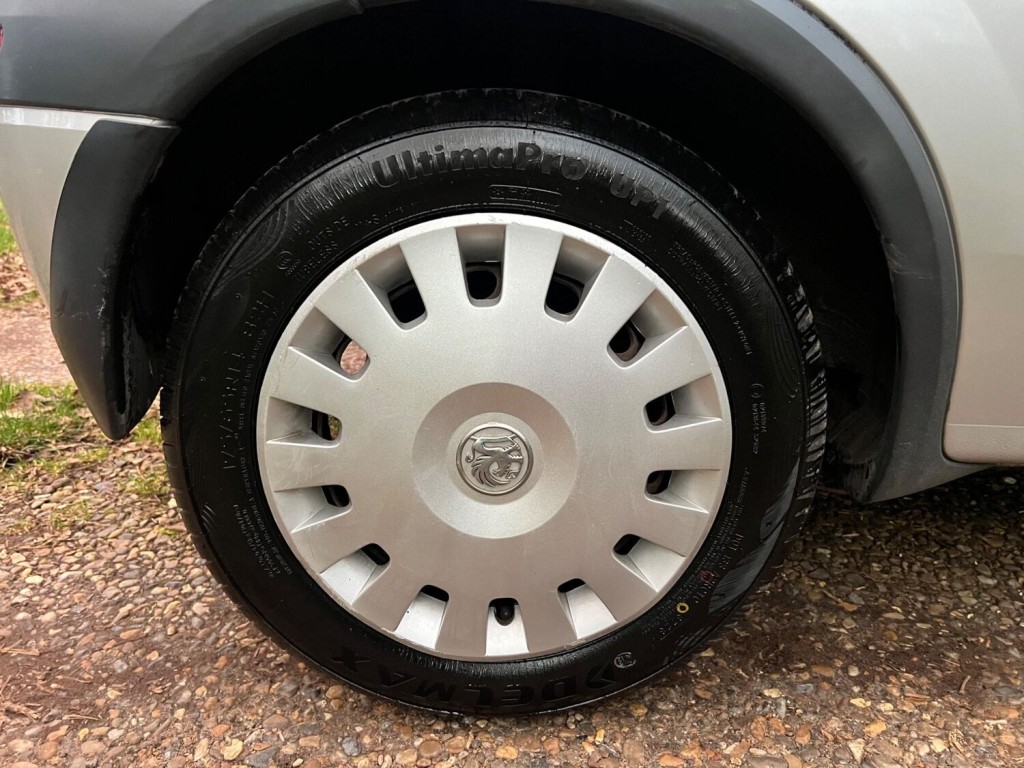 VAUXHALL CORSA
