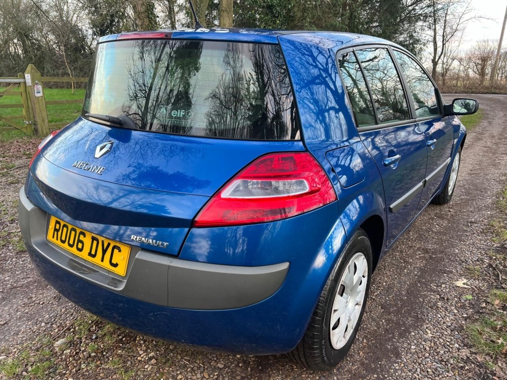 RENAULT MEGANE