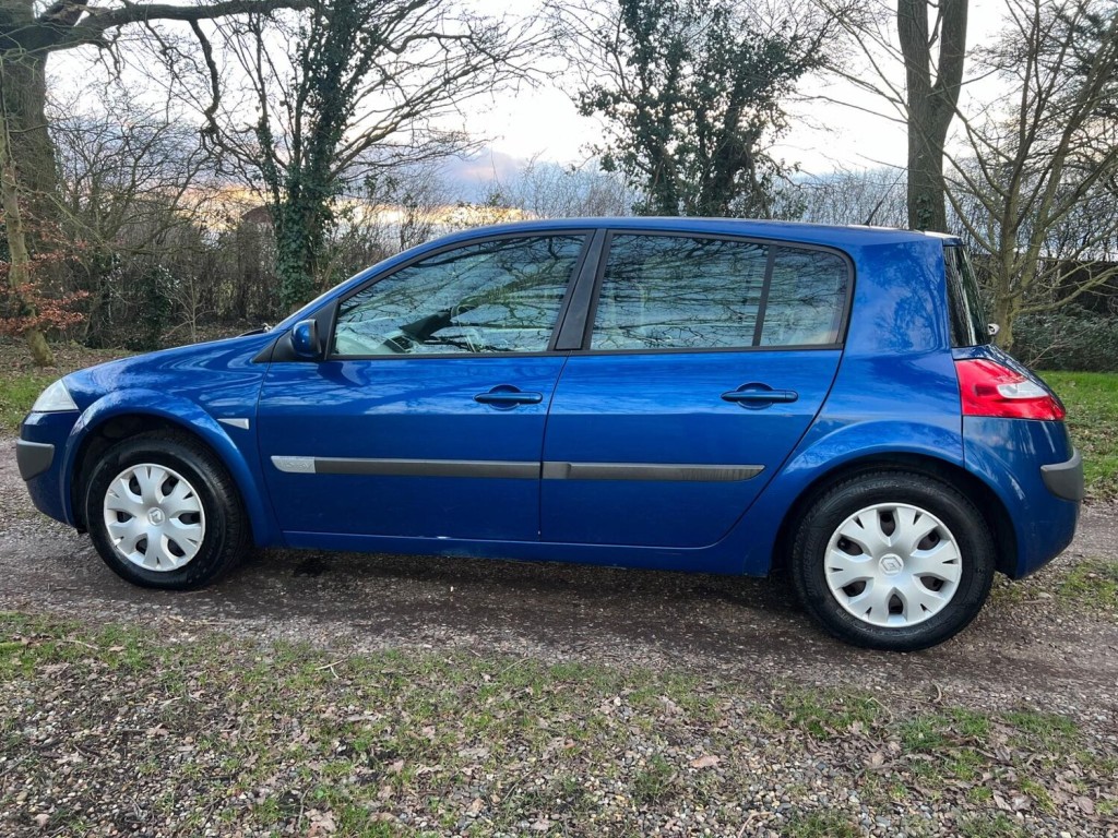 RENAULT MEGANE